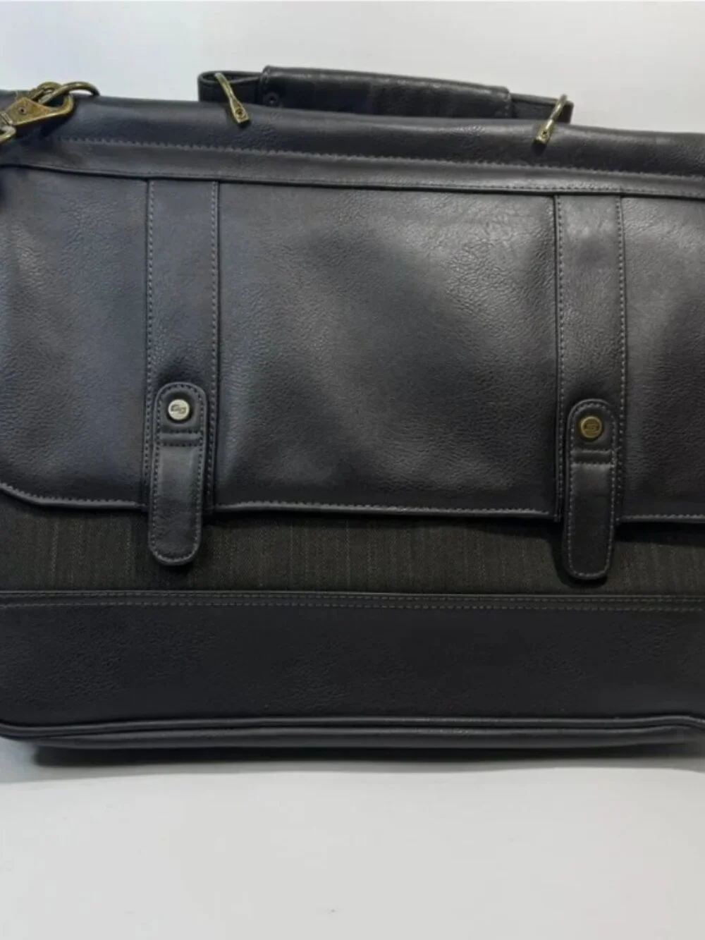 SOLO Thompson 15.6 Inch Briefcase with Padded Laptop Compartment, Espresso